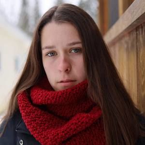 Meet your Posher, Selena